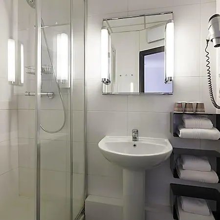 De Noailles Hotel
