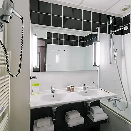 De Noailles Hotel