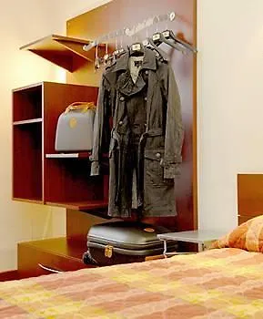 De Noailles Szálloda 3*
