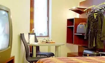 Hotel De Noailles 3*