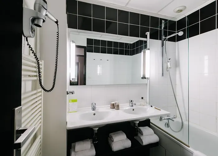 De Noailles Hotel