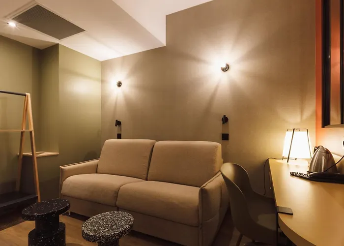 Hotel De Noailles 3*