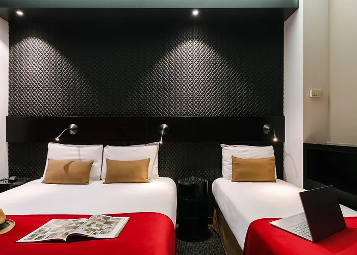 Hotel De Noailles 3*