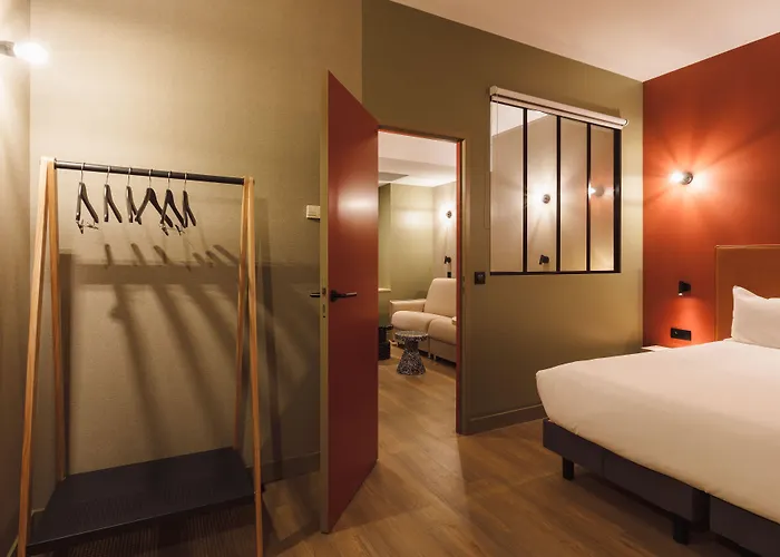 Hotel De Noailles 3*
