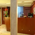 Hotel De Noailles 3*