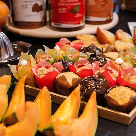 Hotel De Noailles 3*