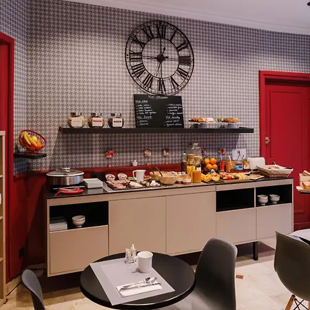 De Noailles Hotel